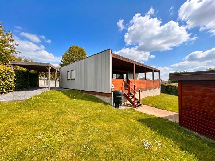 Clos du Renard, SOMMELEUZE : Maison 1 pièce à vendre