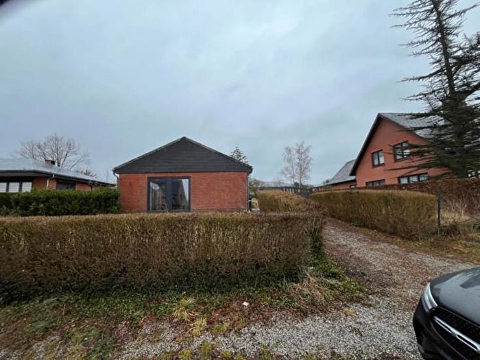 Rue du Cimetière d'Honneur, Mariembourg - Maison 2 pièces à vendre