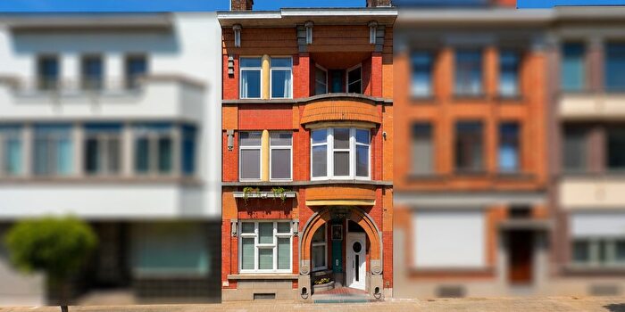 Maison 3 pièces à Léopold Sturbautstraat, Ronse, à vendre