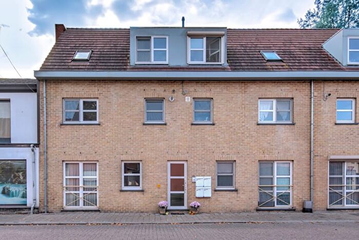Lange Molenstraat, HeistGoor : Appartement 2 pièces à louer