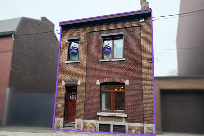 Rue Eugène van Geersdaele, DAMPREMY - Maison 3 pièces à vendre