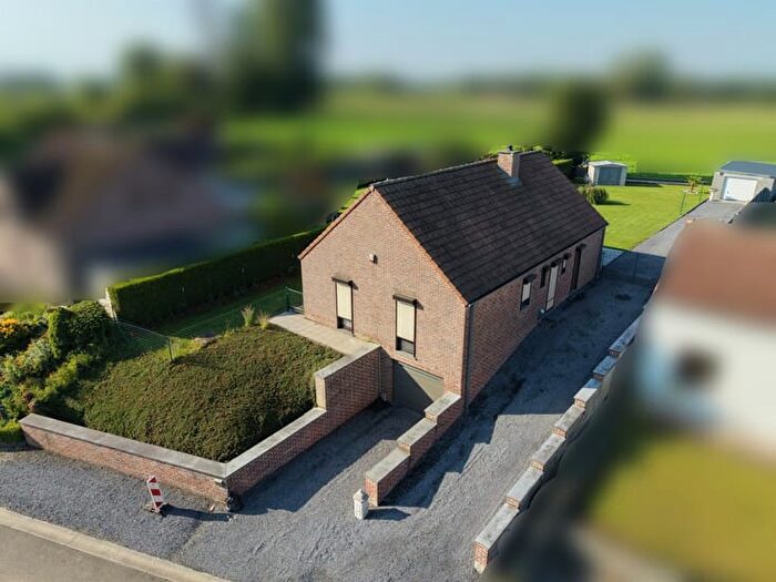 Rue de Bocarmé, Bury : Maison 2 pièces à vendre