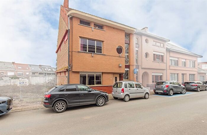 Maison 4 pièces à Koning Albertstraat, MERCHTEM, à vendre