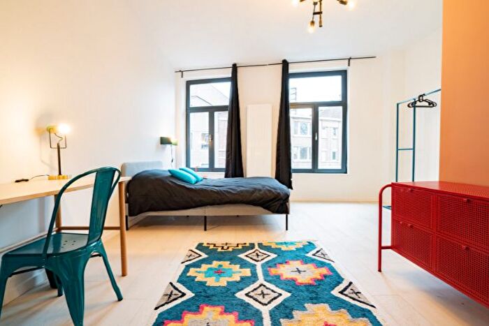 Appartement 8 pièces à louer - Rue Robertson, Liège