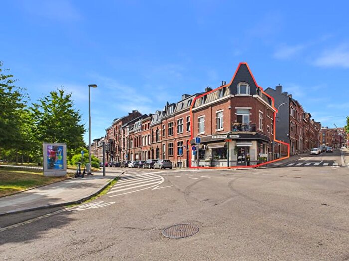 Rue des Wallons, Liège : Maison 5 pièces à vendre