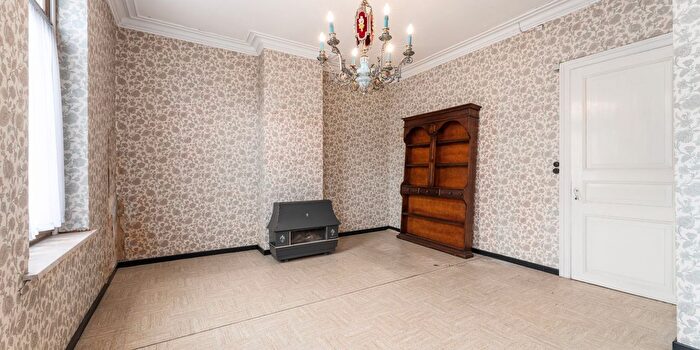 Vaartstraat, Kortrijk : Maison 5 pièces à vendre