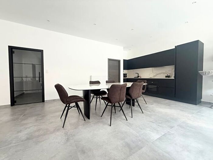 Rue de la Régence, Binche : Appartement 2 pièces à vendre