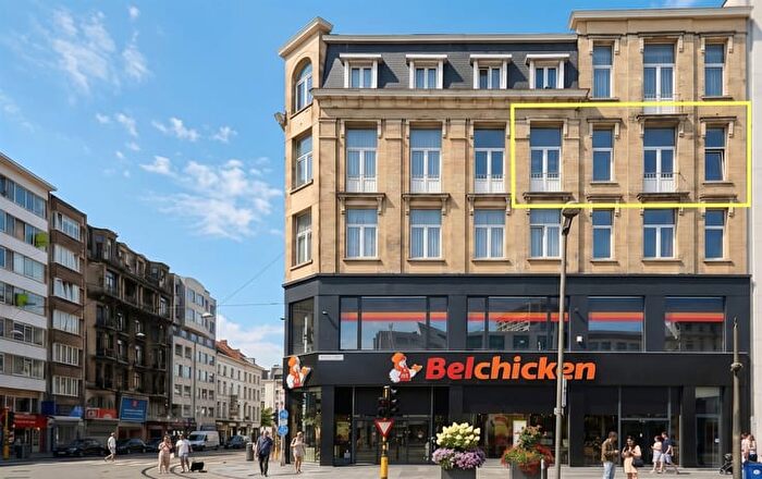 Koningin Astridplein, A : Appartement 1 pièce à louer