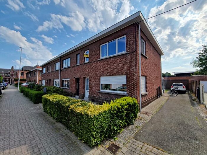 Maison 3 pièces à louer à Begijnhoflaan, Dendermonde