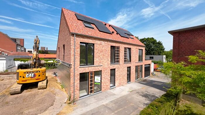 Maison 13 pièces à Dorpsstraat, Westrozebeke, à vendre