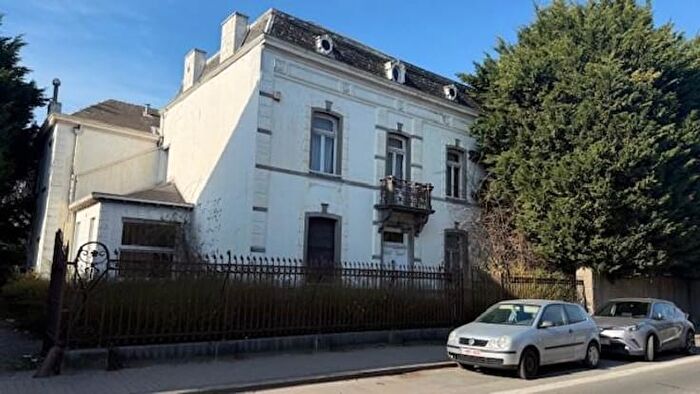 Maison 4 pièces à vendre à Grand'Rue, Manage
