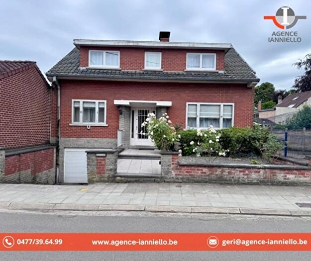 Maison 4 pièces à vendre - Avenue du Calvaire, La Louvière