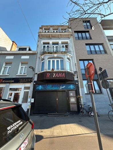 Bredabaan, Merksem : Maison 17 pièces à vendre