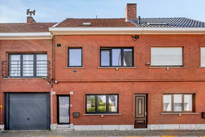 Maison 4 pièces à Kasteelstraat, Londerzeel, à louer