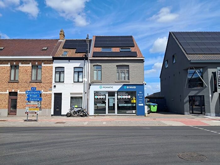 Dorpsstraat, Damme : Maison 1 pièce à louer