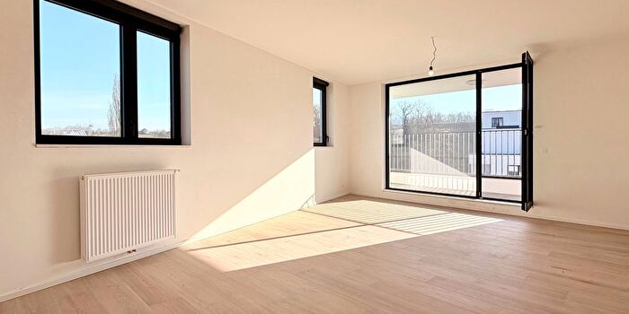 Appartement 2 pièces à Rue Julie Dessy, Jambes, à vendre