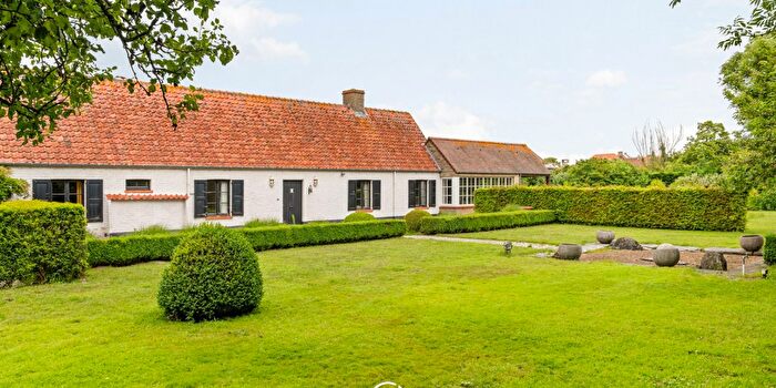 Stationsstraat, Lissewege : Maison 3 pièces à vendre