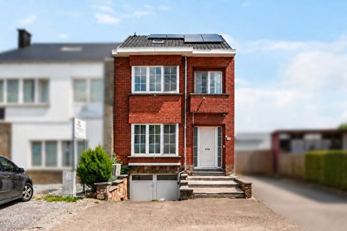 Maison 4 pièces à Montenakenweg, SintTruiden, à vendre