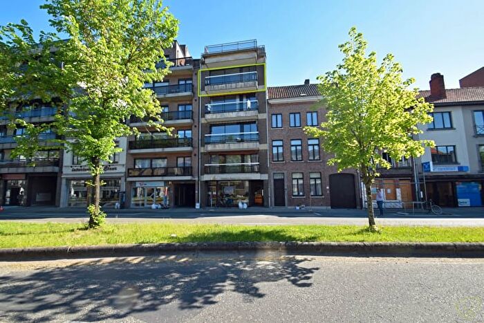 Molenstraat, Eeklo : Appartement 8 pièces à vendre