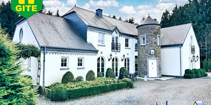 Coullée, Tailles : Maison 4 pièces à vendre