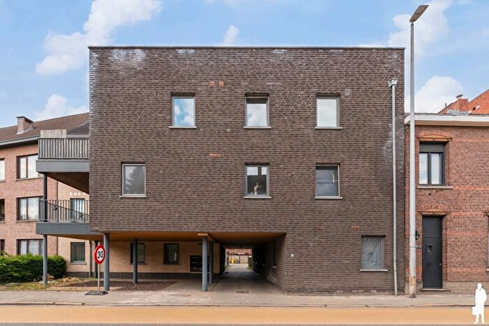 Nieuwstraat, Mol : Appartement 1 pièce à louer