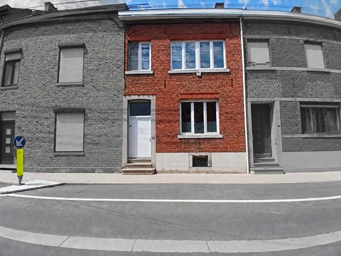 Rue Sous le Château, WAREMME : Maison 3 pièces à louer