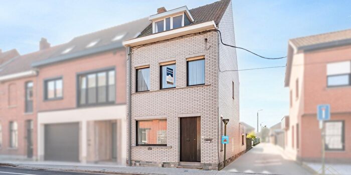 Roeselarestraat, Wevelgem : Maison 5 pièces à vendre