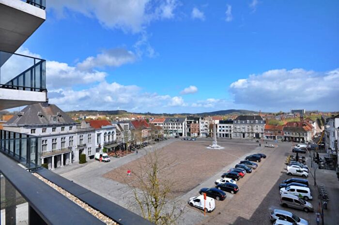 Grote Markt, Ronse : Appartement 12 pièces à vendre