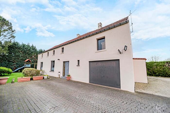 Maison 15 pièces à Rue de l'Yser, La Louvière HoudengGoegnies, à vendre