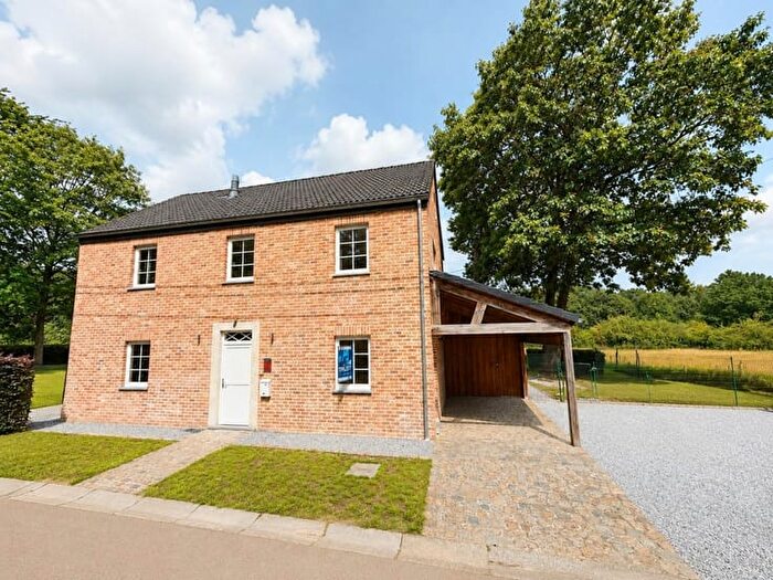 Maison 4 pièces à Rue du petit Sart, GrezDoiceau, à vendre