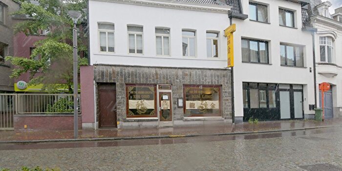 Maison 5 pièces à De Deckerstraat, Zele, à vendre