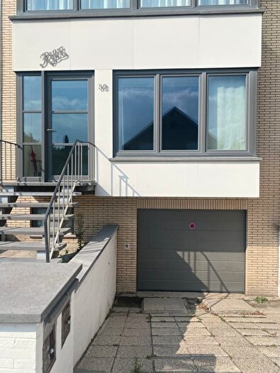 Langestraat, De Haan : Appartement 3 pièces à vendre