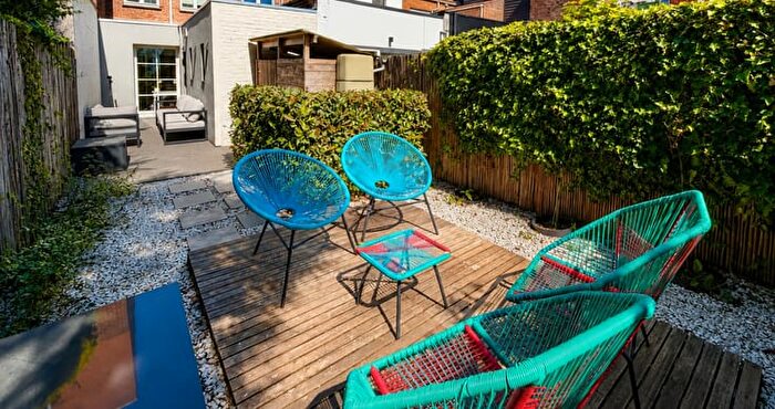 Maison 12 pièces à Marksesteenweg, Kortrijk, à vendre