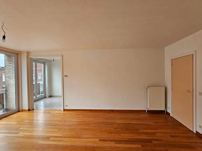 Appartement 2 pièces à Aalbeeksesteenweg, Kortrijk, à louer