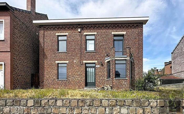 ROUTE DE MONS, Waudrez : Maison 2 pièces à louer