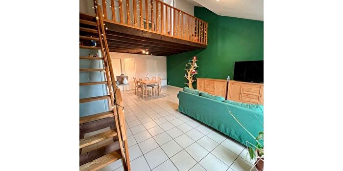 Chaussée De Bruxelles ème étage Jumet, Jumet - Appartement 2 pièces à vendre