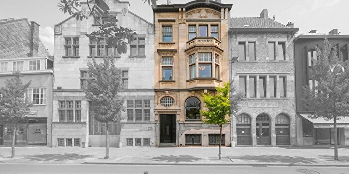 Stationsplein, Roeselare : Maison 4 pièces à vendre