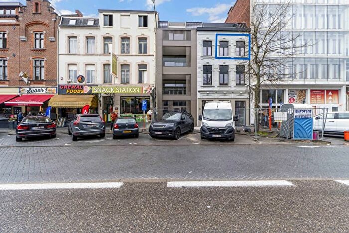 Stationsplein, Hasselt - Appartement 8 pièces à louer