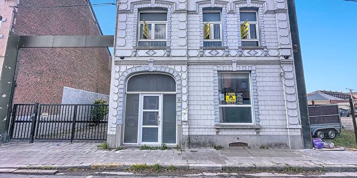 Appartement 4 pièces à Rue de BelleVue, La Louvière, à vendre