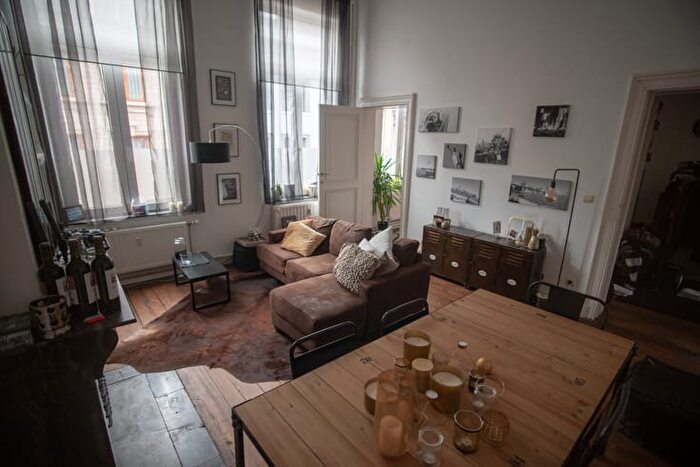 Appartement 4 pièces à louer - Rue Nysten