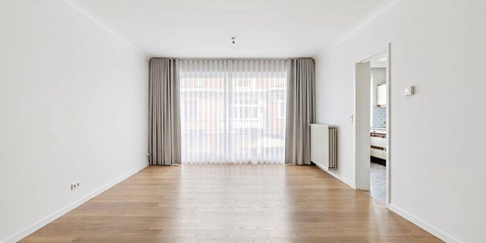 Appartement 2 pièces à Gentsesteenweg, Kortrijk, à vendre