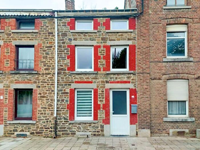 Maison 2 pièces à Avenue de Ninove, Rochefort Jemelle, à vendre