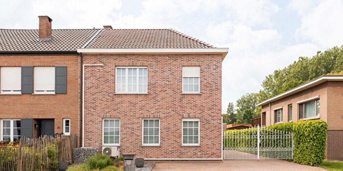 Maison 3 pièces à Schoorstraat, HeistopdenBerg, à vendre