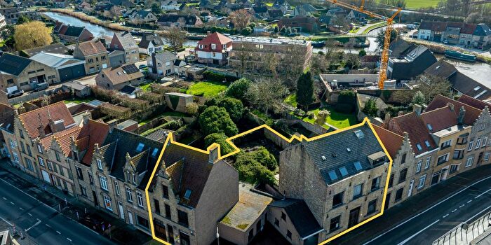 Peter Benoitlaan, Veurne : Maison 15 pièces à vendre