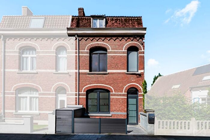 Rue Albert, Kain : Maison 12 pièces à vendre
