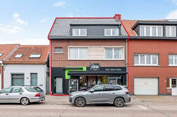 Maison 4 pièces à Lage Kaart, BRASSCHAAT, à vendre