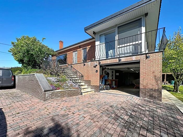 Rue SainteBarbe, Somzée - Maison 2 pièces à vendre