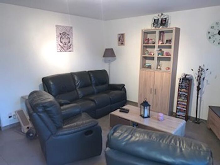 Appartement 6 pièces à louer à Rue D'anderlues A, Thuin