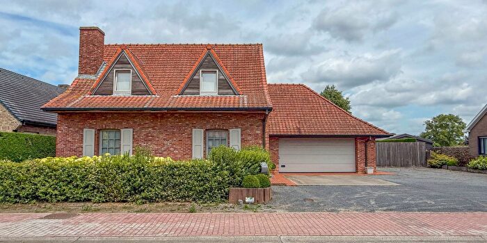 Maison 3 pièces à vendre à Staatsbaan, Oeselgem