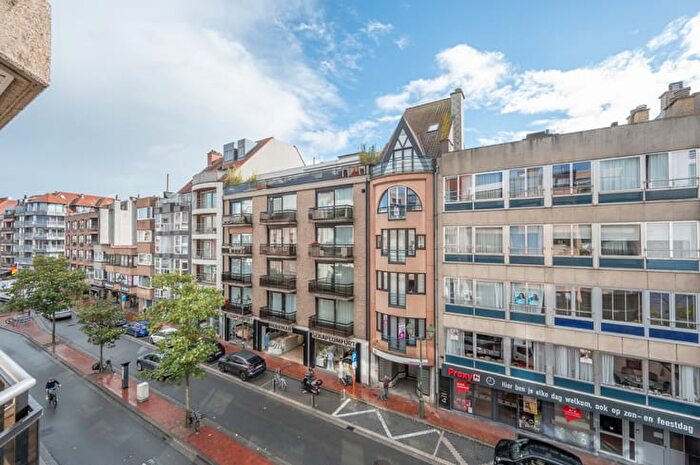 Lippenslaan, KnokkeHeist : Appartement 4 pièces à vendre